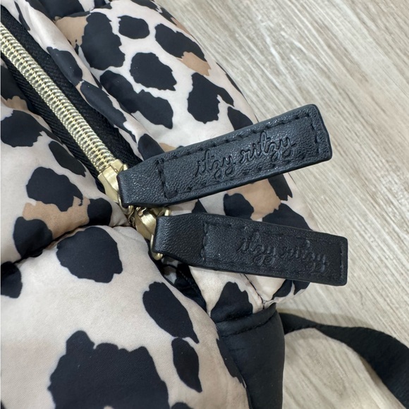 Itzy Ritzy Leopard Print Dream Backpack diaper bag main image 10